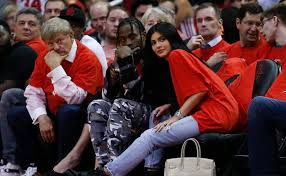 And it's the latest sign they might be a happy couple again. Haben Sich Kylie Jenner Und Travis Scott Getrennt Woman At
