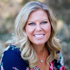 Staci Nelson's Instagram, Twitter & Facebook