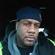 What's the best strategy for the Dallas Cowboys in the upcoming draft?