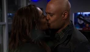 Pianino on fiica ambasadorului episodul 1 online subtitrat. Un Nou Episod Al Serialului Camera De GardÄƒ Chicago Med Este Difuzat In Premiera In Romania La Diva DuminicÄƒ De La 20 00 P Advertorial Avantaje Ro De 20 De Ani