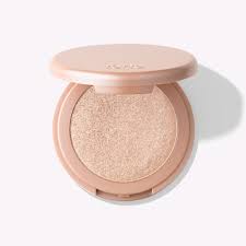 Our best highlighters in gold. Amazonian Clay 12 Hour Highlighter Tarte Cosmetics