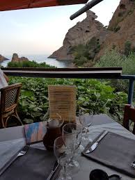 Calanques De Figuerolles Restaurant Dining Table Travel