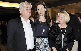 Kobiety, matki, córki, przyjaciółki, partnerki, aktorki, wokalistki, a nawet prezenterki. Anna Dereszowska Pokazala Rodzine Na Koncercie Foto