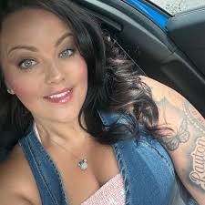 Good morning I'm a single mom of a 15-year-old daughter, for many years my  daughter looked forward to having a quinceanera, unfortunately the year  before her 15th birthday I decided to leave