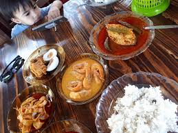 Kalau pergi melaka tak makan asam pedas memang tak sah. Senarai 10 Terbaik Kedai Asam Pedas Melaka Pakar Percutian