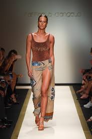 Some lesser known facts about federica pallegrini does federica pellegrini smoke? Federica Pellegrini Sfilata Divina Sulla Passerella Alla Milano Fashion Week Video Sky Sport