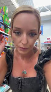 ophelia 🦋 (@shoelover99)'s video of mama tot