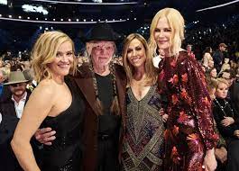 Willie's kids, a 501(c) 3, is a humane education initiative that is inspired by its namesake, willie nelson, who is always. Meet Willie Nelson S 8 Children Including Daughter He Found Out About In 2012