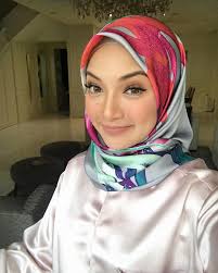 Maybe you would like to learn more about one of these? Satu Flight Dengan Fattah Ini Reaksi Neelofa Jika Dia Jadi Fattah Berita Viral