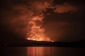 Rdc eruption du volcan nyiragongo ce samedi vers 19h le gouverneur appelle la population au calme. 4qpfsf7iddin2m