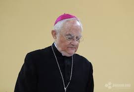 Portal rzeczpospolita objavio je da je nadbiskupu hoseru ovo treća hospitalizacija ove godine. Qeugjvxyloh1m