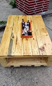 See more ideas about pallet diy, pallet furniture, diy pallet projects. Here The Pallet Coffee Table Has Been Edited To Give This New Diy Pallet Coffee Table With Ice Box Whic Pallet Diy Pallet Wood Coffee Table Diy Pallet Projects