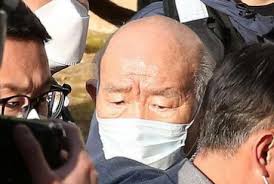 전두환 역시 육사 12기 지원 건을 언급하면서 '차지철은 원래 자기 밑에 있던 존재'라고 생각하고 있었다는 점. ì „ë'í™˜ ì‚¬ìžëª…ì˜ˆí›¼ì†ì£„ ì „ë'í™˜ ì‚¬ë§ ì „ë'í™˜ ì†ë…€ ì „ìˆ˜í˜„ ìœ ë…¸ìœ¤í˜¸ Mindosa