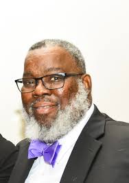 Kenneth Eddington's Instagram, Twitter & Facebook