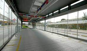 Jun 23, 2021 · la entidad informó que 41 estaciones del sistema permanecen cerradas por no contar con las condiciones de seguridad para los viajeros. Tecnoglass Estacion Transmilenio