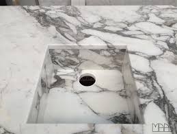 Marmor Waschtisch Nach Mass Material Arabescato Cervaiole Http Www Maasgmbh Com Aktuelle Amsterdam Arabescato Cervaiole Marmor Waschtisch Und Wischleisten Ar