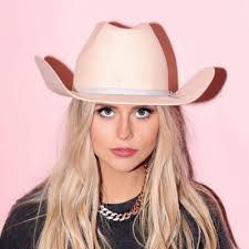 ASHLEY WALLS (@AshleyA_Walls)