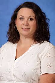 Mindy Halverson's Instagram, Twitter & Facebook