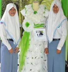 Cara membuat baju barbie dari kain bekas yang mudah dan simple. 14 Ide Molto Daur Ulang Gaun Pakaian Daur Ulang