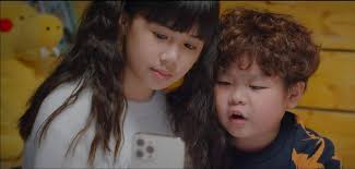 Bé Sam phim “Thương ngày nắng về” diễn cảnh khóc suốt 3 tiếng nhờ…