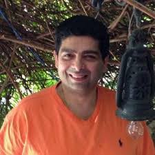 Aditya Tandon's Instagram, Twitter & Facebook