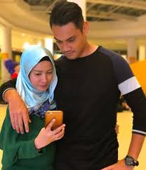 Sudyrtanya bersama pasangan aeril zafrel dan wawa zainal. Godaan Peminat Sedia Bermadu Hisyam Hamid Gosip Tempatan Gosip Forum Cari Infonet
