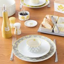 Assiette A Dessert En Porcelaine Jaune D 21 Cm Wallpaper Maisons Du Monde Art Table Tableware Dishes