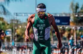 He served as the flag bearer for mexico at the 2011 pan american games and won the mexican national sports award in 2015. Vnsxojq3l5ln0m