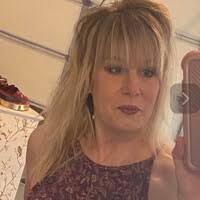 20+ "Laura Porter" profiles