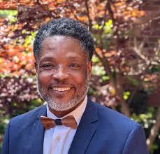 Daryl Davidson's Instagram, Twitter & Facebook