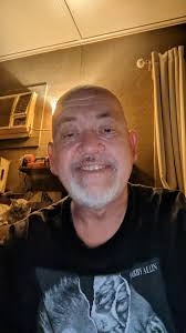 Is anyone here from northern California? Like 530-916 area? I'd like to get  a group together for night trips . The most folks I've fished at once with  was 7 people and