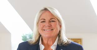 Live Artfully 2024 Honoring Meg Goebel