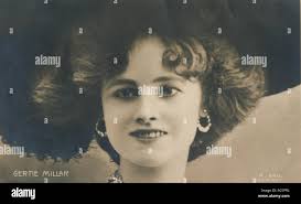 English edwardian hi-res stock photography and images