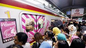 Maybe you would like to learn more about one of these? Lagi Curhatan Penumpang Gerbong Wanita Soal Ibu Hamil Di Krl Dibully Halaman 2 Tribunnews Com