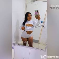 Conheça Yaasmin Ferraaz Acompanhante Em Rolândia