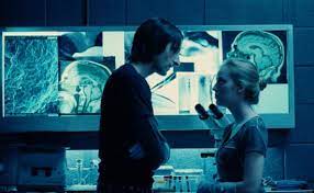Exhale: Movie Review (Yay): Splice (2009)