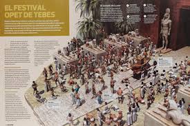 Büyük akaryakıt dağıtım şirketi olan opet'in sunpet markası ile birlikte 1600'ün üzerinde istasyonu bulunmaktadır. Opet Festival Infographics90