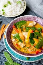 Rotes Thai Curry Mit Hahnchen Ein Schnelles 20 Minuten Rezept Rezept Thai Curry Rezept Rotes Thai Curry Rezept Hahnchen Curry Rezept