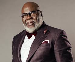 TD Jakes hands over leadership of The Potter's House to daughter, and  son-in-law. ￼ Personally I think this is a good thing as I do not believe  T.D. Jakes needs to be