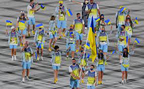 На каком месте украина, кто впереди, кто догоняет ? Olimpiada V Tokio Nachalas Emocii Ekstrim Shou I Yarkij Vyhod Ukrainskoj Komandy Foto Dom