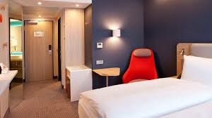 Holiday inn express baltimore at the stadiums is the closest of all hotels near horseshoe casino baltimore since we're right next door! Holiday Inn Express Munich Olching Olching Holidaycheck Bayern Deutschland