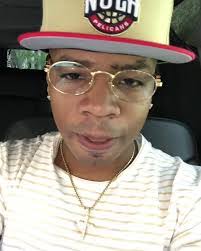 Walter Seay's Instagram, Twitter & Facebook