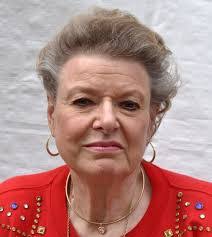 Tami Loomis's Instagram, Twitter & Facebook