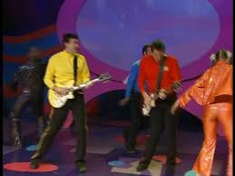 It contains the wiggles' first live performance to be released on video. Do The Owl Wigglepedia Fandom In 2021 Wiggles Songs Karaoke Songs The Wiggles