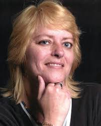 Lynn Shaver's Instagram, Twitter & Facebook