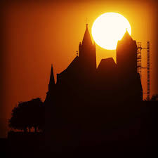 Wenn die sonne untergeht, ess' ich 'ne ananas. Patrick Seeger Fotografie Die Sonne Geht Hinter Dem Munster In Breisach Unter Kirche Breisach Badenwurttemberg Sonnenuntergang Sunset Weather Wetter Deutschland Germany Beautiful Dpareporter Erzbistumfreiburg Facebook