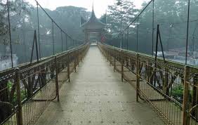 Dengan menyuguhkan spot menarik dan keindahan alam ngarai sianok, jangan lewatkan untuk mengambil foto yang. 13 Tempat Wisata Di Bukittinggi Terbaru Yang Wajib Dikunjungi