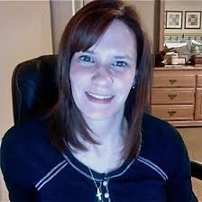 Kari Calvert's Instagram, Twitter & Facebook