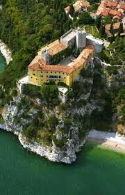 Castello Di Duino Trieste Italy Italytravel Luoghi Paesaggi Italia