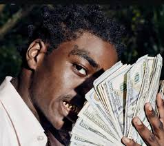 Kodak Black has reportedly paid rent for over 200 families in Golden Acres  projects for two months straight. 👏